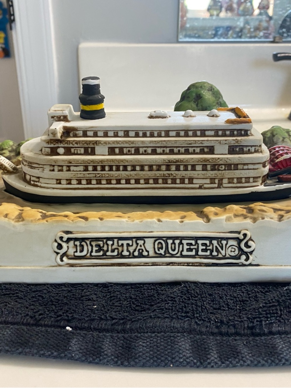 Delta Queen Souvenir Ship Figurine - White & Brown